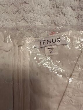 VENUS White Textured Cotton Throw